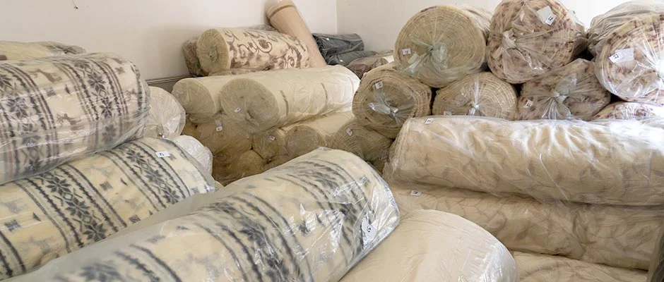 Připravené materiály na výrobu v jednom ze skladů a hlavně v nejstřeženější obci ČR: Vrbětice