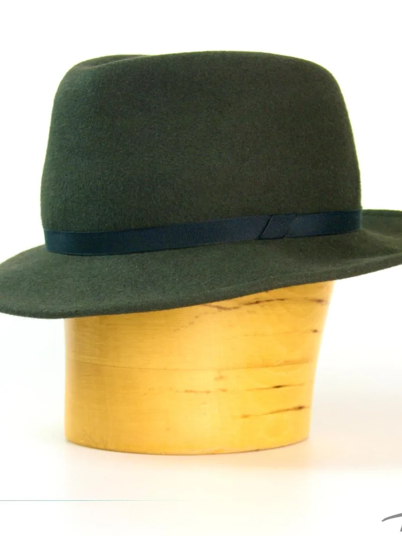 Herrenhut aus Kaninchenhaar mit Ripsband