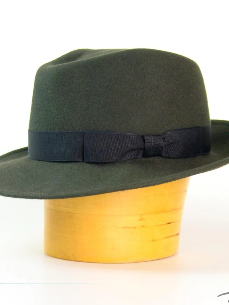 Herrenhut aus Kaninchenhaar mit Ripsband