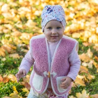 Kinderweste aus Schafwolle in Rosa